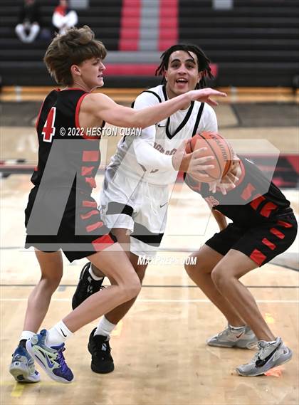 Thumbnail 3 in Sage Ridge vs. San Clemente (Tustin Holiday Classic) photogallery.
