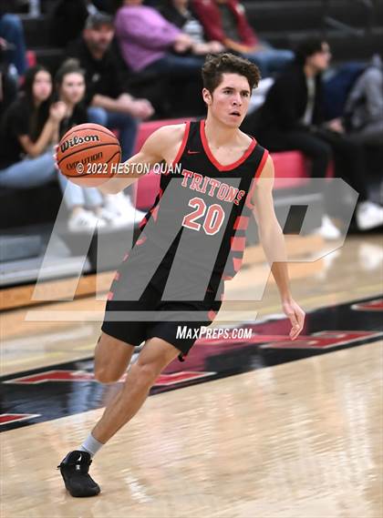 Thumbnail 3 in Sage Ridge vs. San Clemente (Tustin Holiday Classic) photogallery.