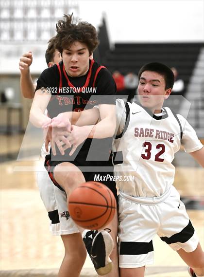 Thumbnail 2 in Sage Ridge vs. San Clemente (Tustin Holiday Classic) photogallery.
