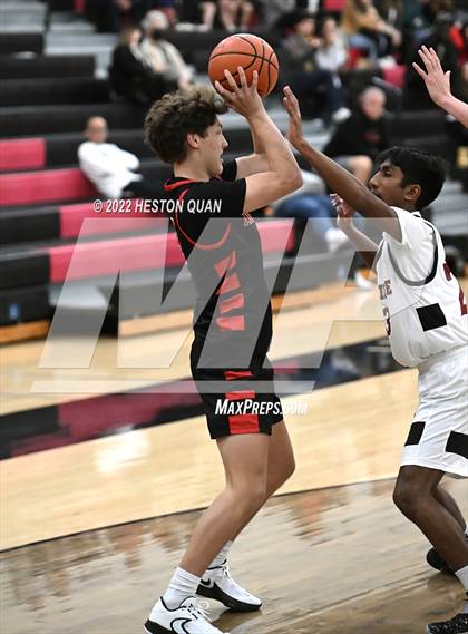 Thumbnail 2 in Sage Ridge vs. San Clemente (Tustin Holiday Classic) photogallery.