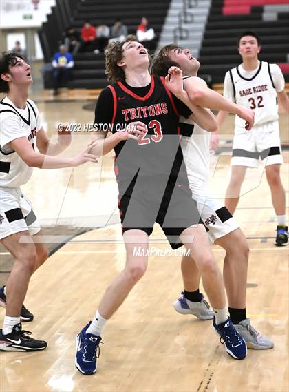 Thumbnail 3 in Sage Ridge vs. San Clemente (Tustin Holiday Classic) photogallery.