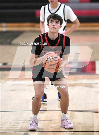 Thumbnail 1 in Sage Ridge vs. San Clemente (Tustin Holiday Classic) photogallery.