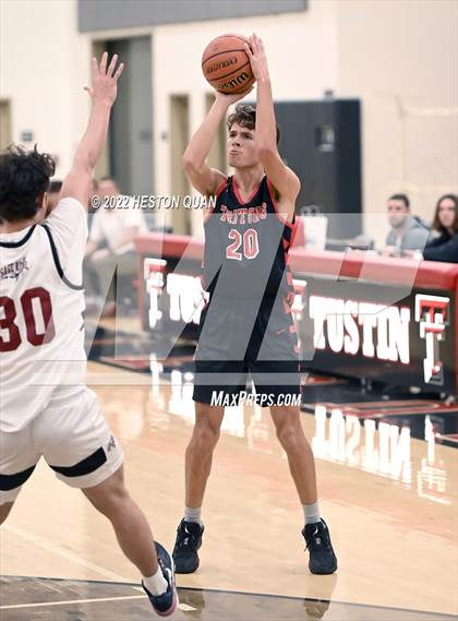 Thumbnail 3 in Sage Ridge vs. San Clemente (Tustin Holiday Classic) photogallery.
