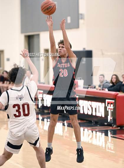 Thumbnail 1 in Sage Ridge vs. San Clemente (Tustin Holiday Classic) photogallery.