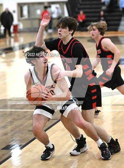 Thumbnail 2 in Sage Ridge vs. San Clemente (Tustin Holiday Classic) photogallery.