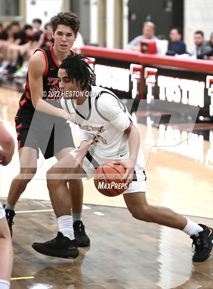 Thumbnail 3 in Sage Ridge vs. San Clemente (Tustin Holiday Classic) photogallery.