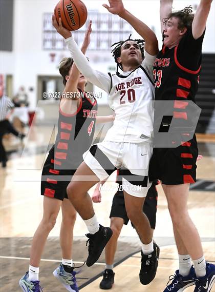 Thumbnail 3 in Sage Ridge vs. San Clemente (Tustin Holiday Classic) photogallery.