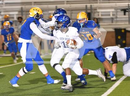 Thumbnail 1 in Leonard vs. City View (UIL 3A Area Playoff) photogallery.
