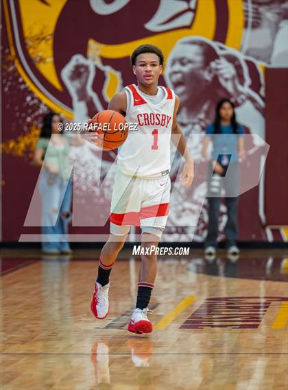Thumbnail 3 in Crosby vs. Deer Park (McDonald's Texas Invitational) photogallery.