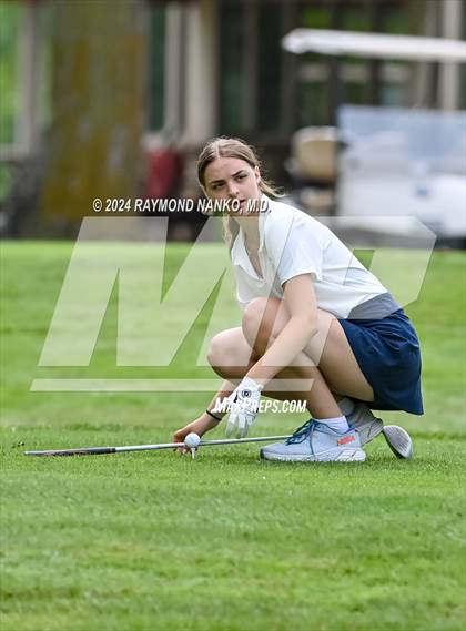 Thumbnail 2 in Tipton Invitational photogallery.