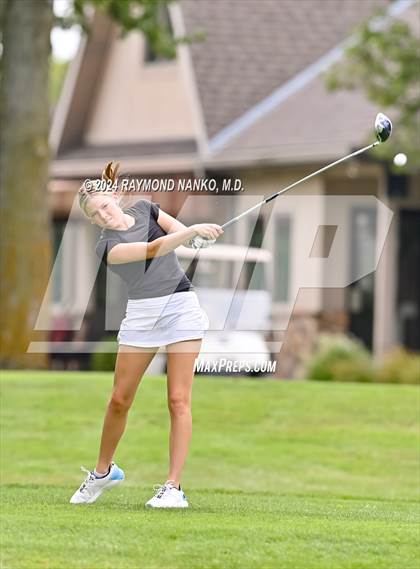 Thumbnail 1 in Tipton Invitational photogallery.