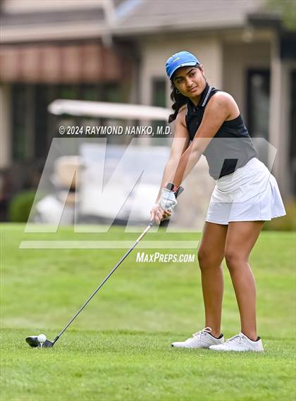 Thumbnail 2 in Tipton Invitational photogallery.