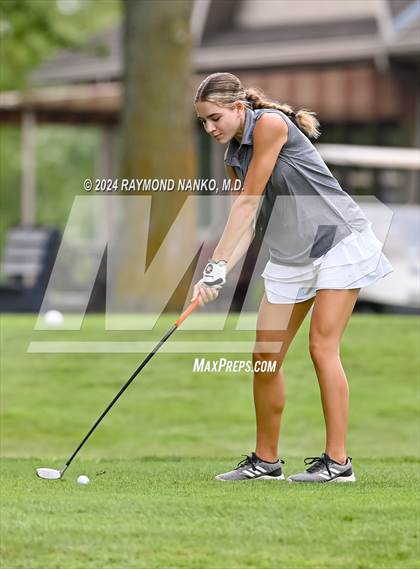 Thumbnail 3 in Tipton Invitational photogallery.