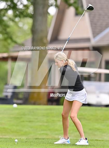 Thumbnail 3 in Tipton Invitational photogallery.