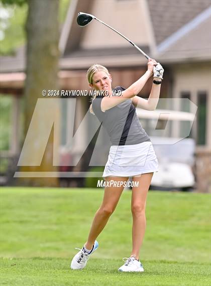 Thumbnail 2 in Tipton Invitational photogallery.