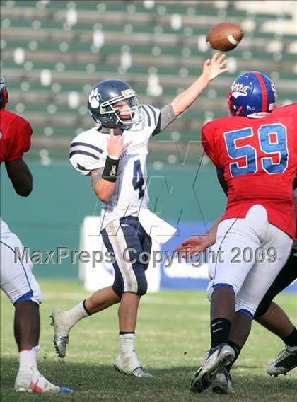 Thumbnail 3 in Marin Catholic vs. Serra (CIF State D3 Final) photogallery.