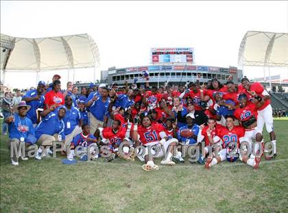 Thumbnail 1 in Marin Catholic vs. Serra (CIF State D3 Final) photogallery.