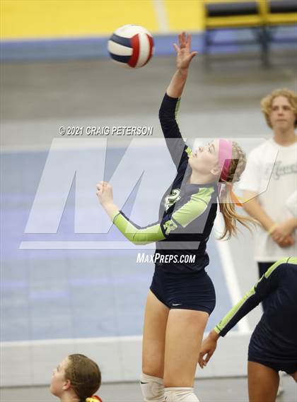 Thumbnail 1 in Ridgeline vs. Desert Hills (UHSAA 4A Final) photogallery.