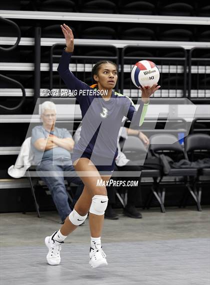 Thumbnail 1 in Ridgeline vs. Desert Hills (UHSAA 4A Final) photogallery.
