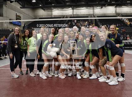 Thumbnail 2 in Ridgeline vs. Desert Hills (UHSAA 4A Final) photogallery.