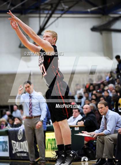 Thumbnail 3 in Uniondale vs Syosset (Section 8 Class AA Semifinal Playoff) photogallery.