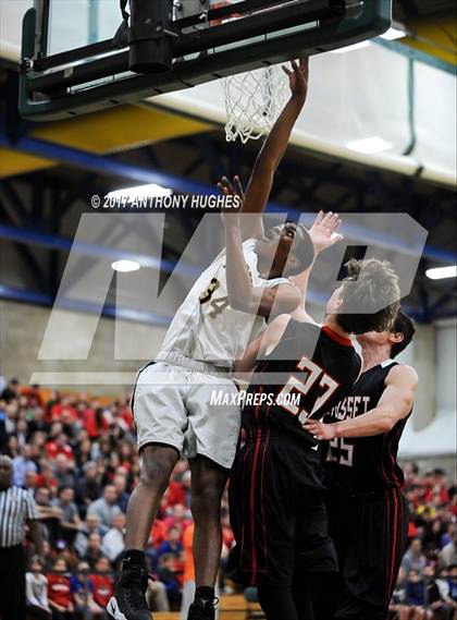 Thumbnail 3 in Uniondale vs Syosset (Section 8 Class AA Semifinal Playoff) photogallery.