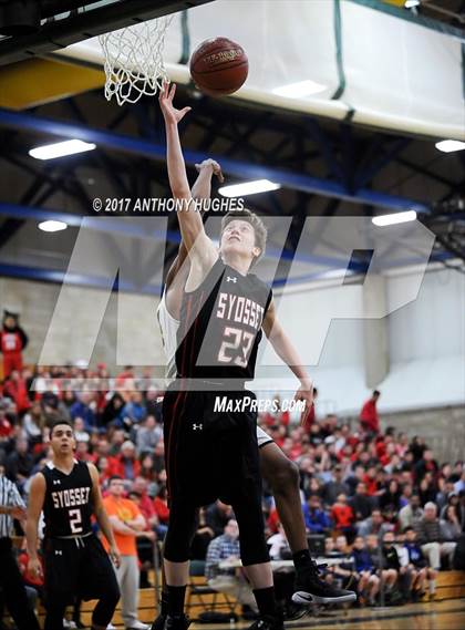 Thumbnail 1 in Uniondale vs Syosset (Section 8 Class AA Semifinal Playoff) photogallery.