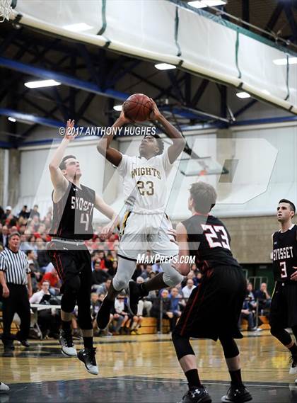 Thumbnail 2 in Uniondale vs Syosset (Section 8 Class AA Semifinal Playoff) photogallery.