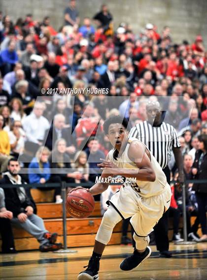 Thumbnail 3 in Uniondale vs Syosset (Section 8 Class AA Semifinal Playoff) photogallery.
