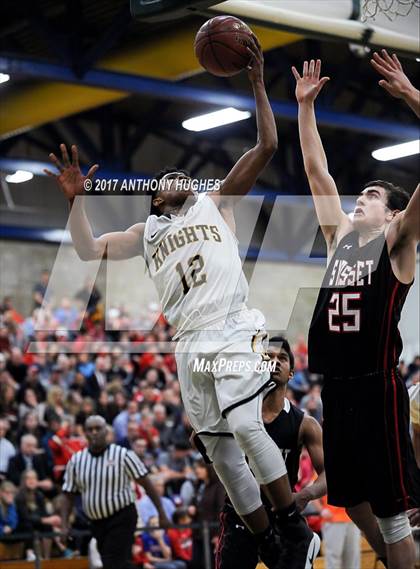 Thumbnail 2 in Uniondale vs Syosset (Section 8 Class AA Semifinal Playoff) photogallery.