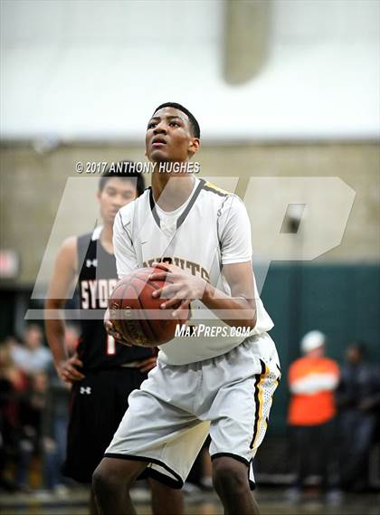 Thumbnail 3 in Uniondale vs Syosset (Section 8 Class AA Semifinal Playoff) photogallery.