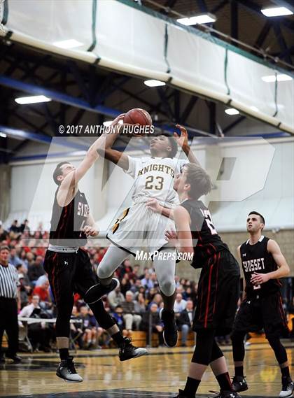 Thumbnail 3 in Uniondale vs Syosset (Section 8 Class AA Semifinal Playoff) photogallery.