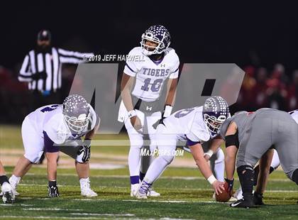 Thumbnail 3 in Mentor vs. Pickerington Central (OHSAA D1 State Semifinal) photogallery.