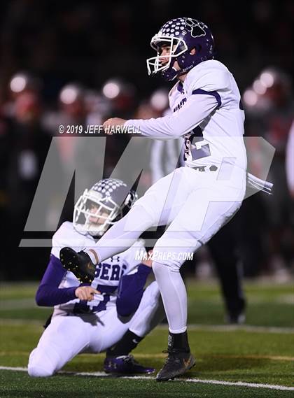 Thumbnail 2 in Mentor vs. Pickerington Central (OHSAA D1 State Semifinal) photogallery.
