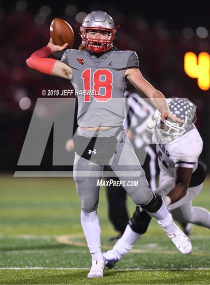 Thumbnail 3 in Mentor vs. Pickerington Central (OHSAA D1 State Semifinal) photogallery.