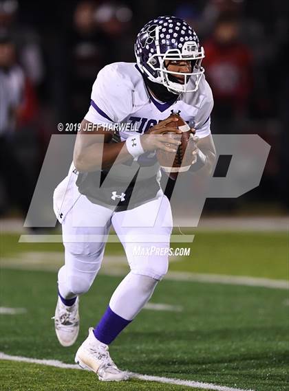 Thumbnail 2 in Mentor vs. Pickerington Central (OHSAA D1 State Semifinal) photogallery.