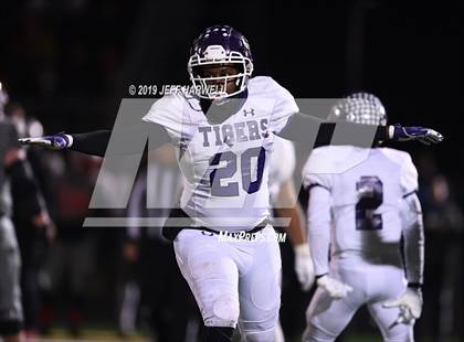 Thumbnail 1 in Mentor vs. Pickerington Central (OHSAA D1 State Semifinal) photogallery.