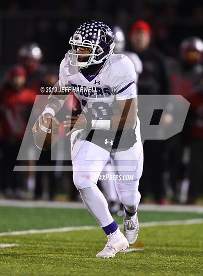 Thumbnail 3 in Mentor vs. Pickerington Central (OHSAA D1 State Semifinal) photogallery.