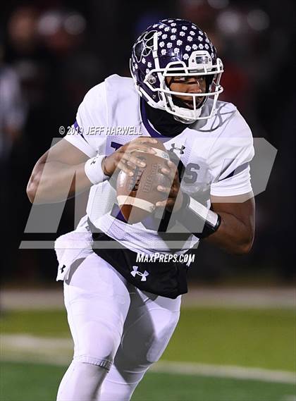 Thumbnail 3 in Mentor vs. Pickerington Central (OHSAA D1 State Semifinal) photogallery.