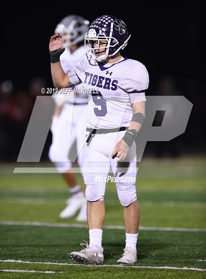 Thumbnail 3 in Mentor vs. Pickerington Central (OHSAA D1 State Semifinal) photogallery.