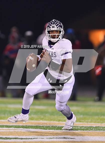 Thumbnail 3 in Mentor vs. Pickerington Central (OHSAA D1 State Semifinal) photogallery.