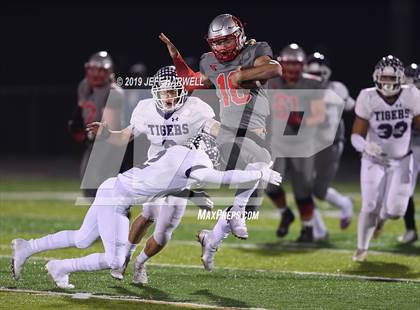 Thumbnail 2 in Mentor vs. Pickerington Central (OHSAA D1 State Semifinal) photogallery.