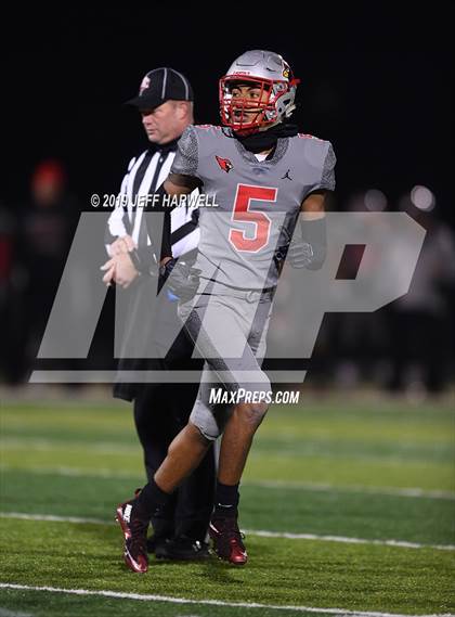 Thumbnail 1 in Mentor vs. Pickerington Central (OHSAA D1 State Semifinal) photogallery.