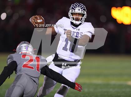 Thumbnail 1 in Mentor vs. Pickerington Central (OHSAA D1 State Semifinal) photogallery.