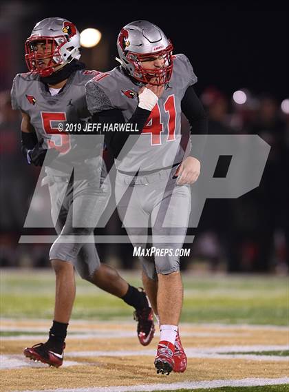 Thumbnail 1 in Mentor vs. Pickerington Central (OHSAA D1 State Semifinal) photogallery.
