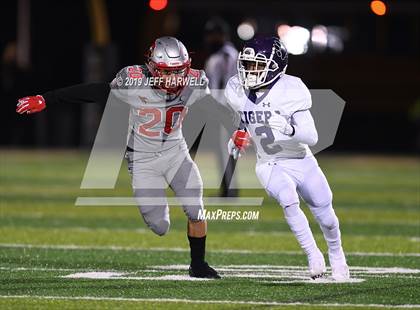 Thumbnail 3 in Mentor vs. Pickerington Central (OHSAA D1 State Semifinal) photogallery.