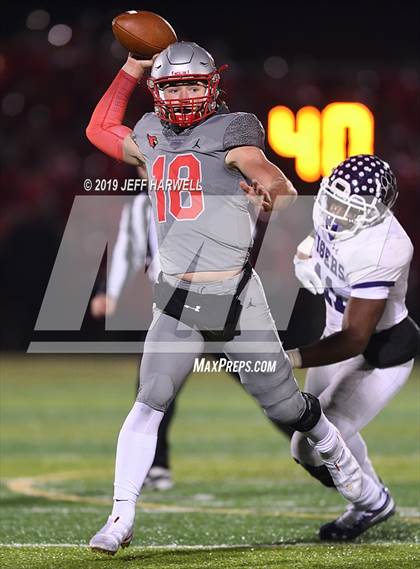 Thumbnail 2 in Mentor vs. Pickerington Central (OHSAA D1 State Semifinal) photogallery.
