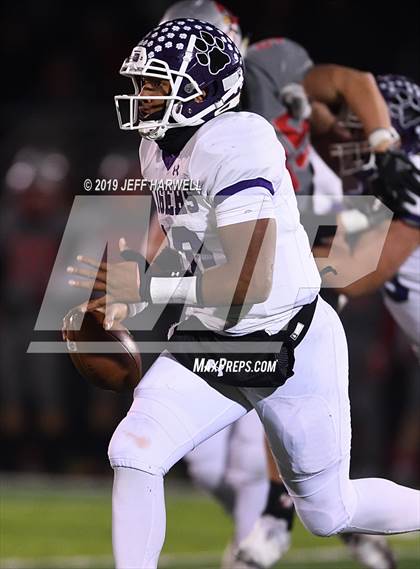 Thumbnail 1 in Mentor vs. Pickerington Central (OHSAA D1 State Semifinal) photogallery.