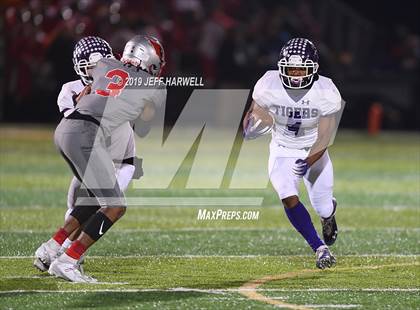 Thumbnail 3 in Mentor vs. Pickerington Central (OHSAA D1 State Semifinal) photogallery.