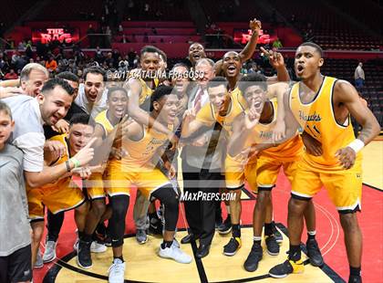 Thumbnail 3 in St. Anthony vs. Hudson Catholic (NJSIAA Non-Public B Final)  photogallery.